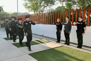 Encabeza Toño Astiazarán ceremonia cívica por inicio del mes patrio