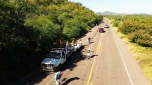 Realizan trabajos de bacheo en el tramo Álamos-Navojoa